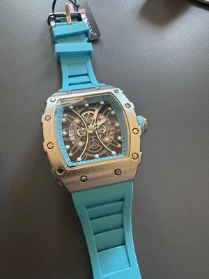 Af3d3a9d55b7941179de6be07674cd50aj.jpg